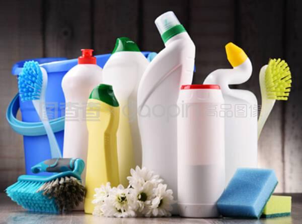 洗涤剂与化学清洗用品的容器 选择、使用与安全指南